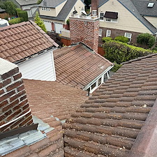 Tile-Roof-Cleaning-in-Vancouver-WA-Restoring-Curb-Appeal-Without-Damaging-Delicate-Roofing 2