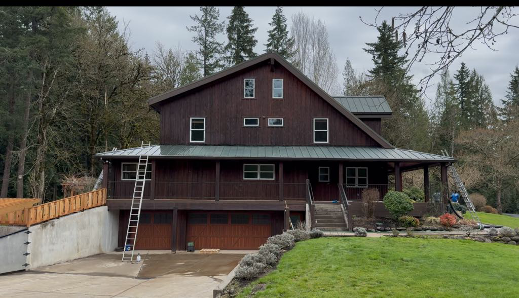 Wow Wash 360 Restores Metal Roof on Beautiful Vancouver Home with Professional Soft Wash Cleaning