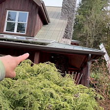 Wow-Wash-360-Restores-Metal-Roof-on-Beautiful-Vancouver-Home-with-Professional-Soft-Wash-Cleaning 1